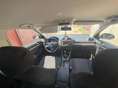 V&acirc;nd Volkswagen Golf 6 An fabricație 2012 Motorizare 2.0 TDI Putere 140 CP