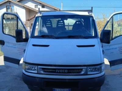 Iveco daily 35 A basculare pe cutie trei părți
