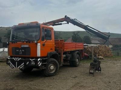 Camion MAN cu macara hidraulică