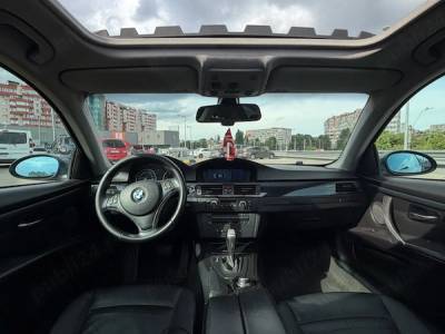 BMW E92 320d 177CP Automat 2009 cu problema la motor