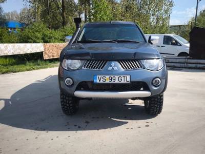 Mitsubishi L 200 inaltat + 8 cm