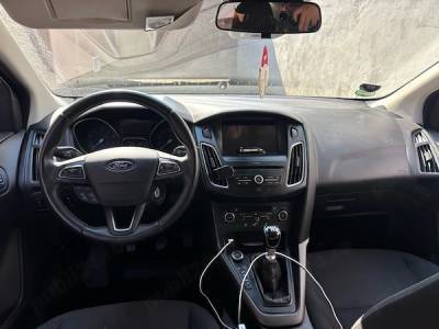 Ford Focus 2016 1.0 Benzina 177.000 km