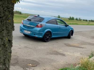 Opel Astra H GTC