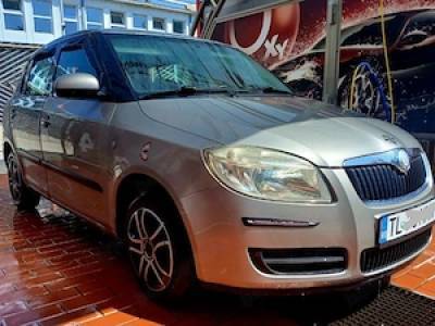 Fabia 2009 cu Aer Conditionat