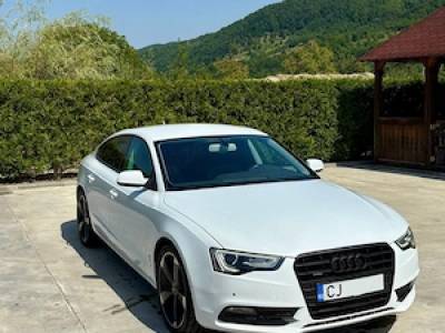 Audi A5 2.0 TDI Sportback   DVD în tetiere | Navigatie