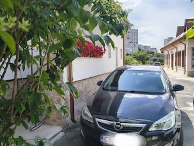 Opel Astra J 10 2011 1.4 i 140 cp E 5
