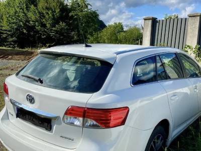 ocazie! toyota avensis 2000 euro! luna10 2014, tehnic perfect functionala.
