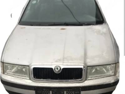 Vând skoda octavia 1 alba