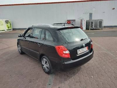 Skoda Fabia benzina 12 TSI EURO 5 FAB 2012 preț 3150 euro
