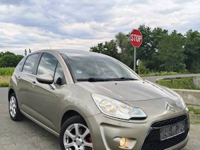 Vând Citroen C3 Exclusive 1.6 benzină 117cp euro 5 an 2010