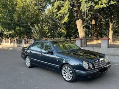 Mercedes-Benz E200 CDI W210