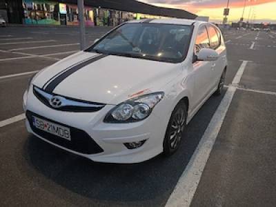 Hyundai i30 2011 1.4 benzina+gpl ATENȚIE mașină funcțională cu probleme la motor