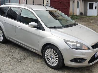 Ford Focus 2009 1.8 TDCi 115 CP TITANIUM Senzor Lumină Ploaie Climatromic Comenzi radio pe volan ETC