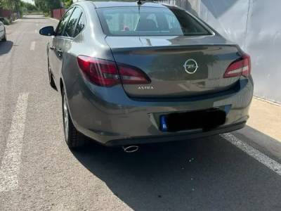 Opel astra J 2018