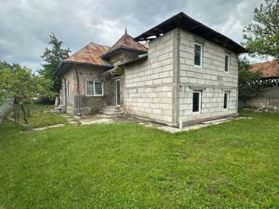 Casa de vanzare in TATARANI Dambovita .