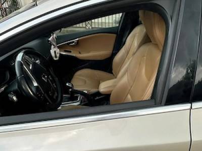 Vovo v4 hp  2000cc diesel
