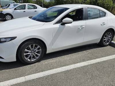 Mazda 3,Skyactive G-122CP,2022