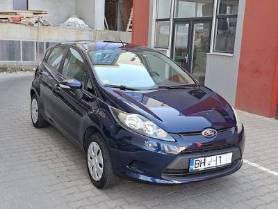 -V&acirc;nd Ford Fiesta din anul 2011 cu 118.000 km-