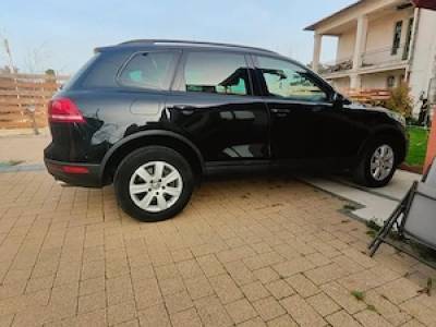 Volkswagen Touareg Facelift   3.0 V6 TDI (204 CP)   Unic Proprietar în RO