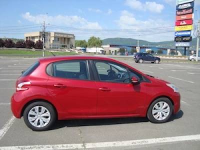 Peugeot 208 1.4 HDI cu 28.000 km