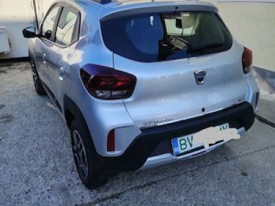 Vand Dacia Spring unic proprietar.