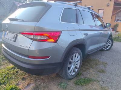 Vand Skoda Kodiaq anul 2019 cu motorizare 2.0 TDI 150 CP 4x2 Panoramic