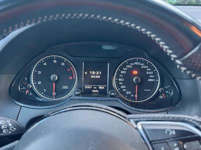 Audi q5 2.0tfsi s-line
