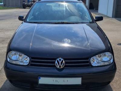 VW Golf
