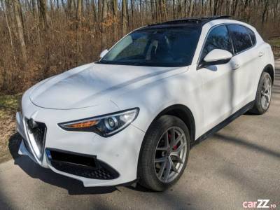 Alfa Romeo Stelvio Pornire cheie, trapa panoramica, piele, winter pack, carlig r