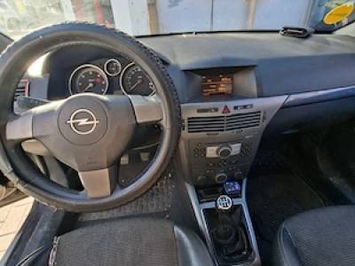 vand opel astra h8