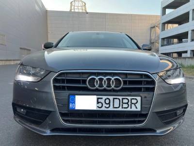 AUDI A4,AN 2015,MOTOR 2,0 Diesel,EURO 6,AUTOMATA,Pilot Automat,NAVIGATIE,Comenzi Volan,