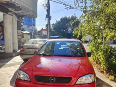vând Opel Astra G