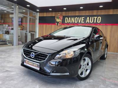 Volvo V40, Anul 2015, Motor 2.0 Diesel, Euro 6, in RATE FIXE, Livrare GRATUITA, 12 Luni GARANTIE