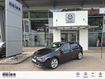 NOU Volkswagen Golf VIII Life 1.5eTSI DSG AHK Kamera ACC Parkh.