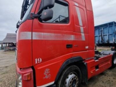 Volvo FH12 440CP an 2006 cap tractor 6000euro