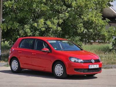 VW Golf 6 1.4 TSI TEAM Navigatie Clima Senzori Parcare Cameră Marșarier Bluethoot Camera De Bord Bor