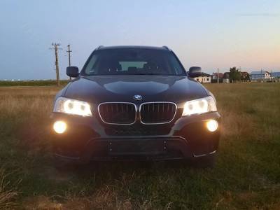 BMW X3 4x4 an 2011 motor 2.0 cm3 diesel cutie manuala 184cp