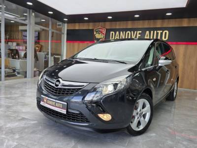 Opel Zafira, 7 Locuri, Motor 2.0 Diesel, Anul 2012, Euro 5, in RATE FIXE, Livrare GRATUITA, 12 Luni GARANTIE