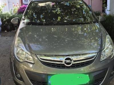 Se vinde OPEL CORSA 2012 ,1.4 MPI